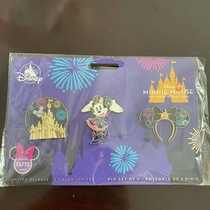 Minnie Main Attraction December Pin Set
